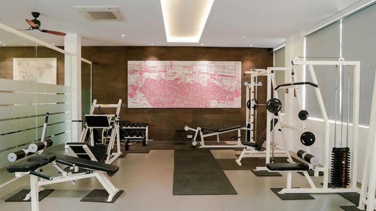 K Gallery Hotel Pasuruan Buitenkant foto