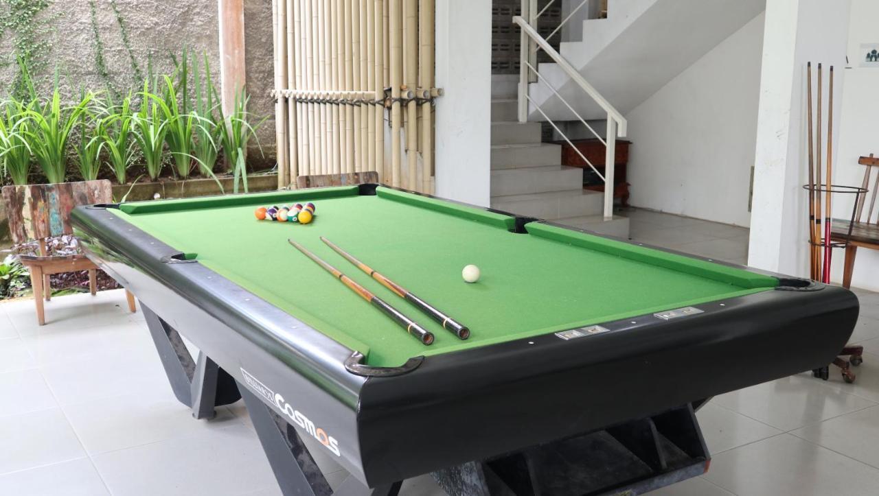 K Gallery Hotel Pasuruan Buitenkant foto