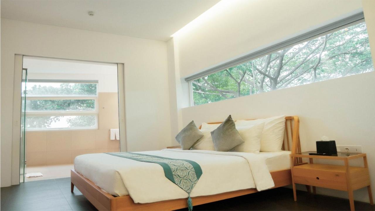 K Gallery Hotel Pasuruan Buitenkant foto